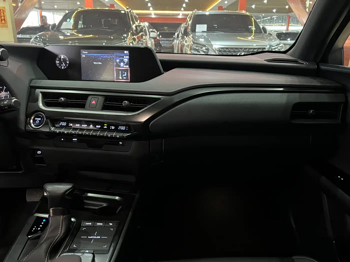 Lexus UX 2020 260h Explore Fun Edition China V фото 10