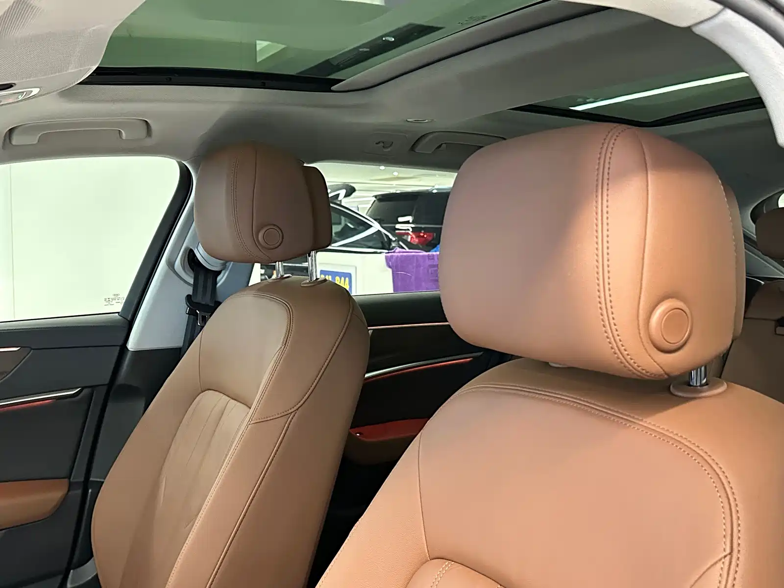 Photo 11 - Audi A6 (Import)