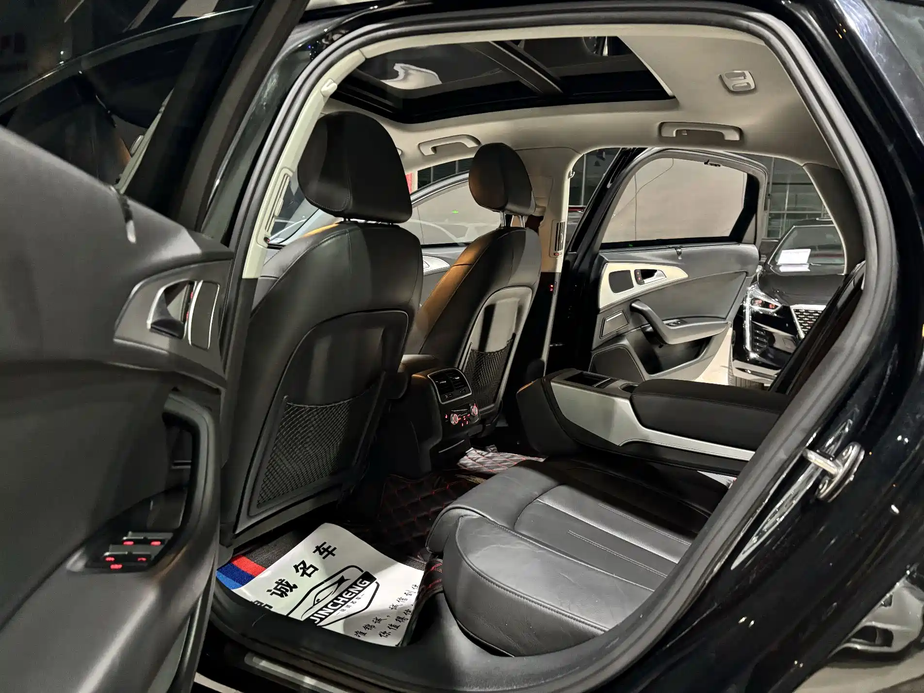 صورة 6 - Audi A6L
