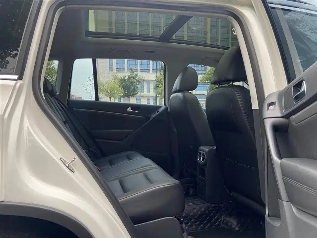 Volkswagen Tiguan 2015 1.8TSI Automatic 2WD Comfortline фото 10