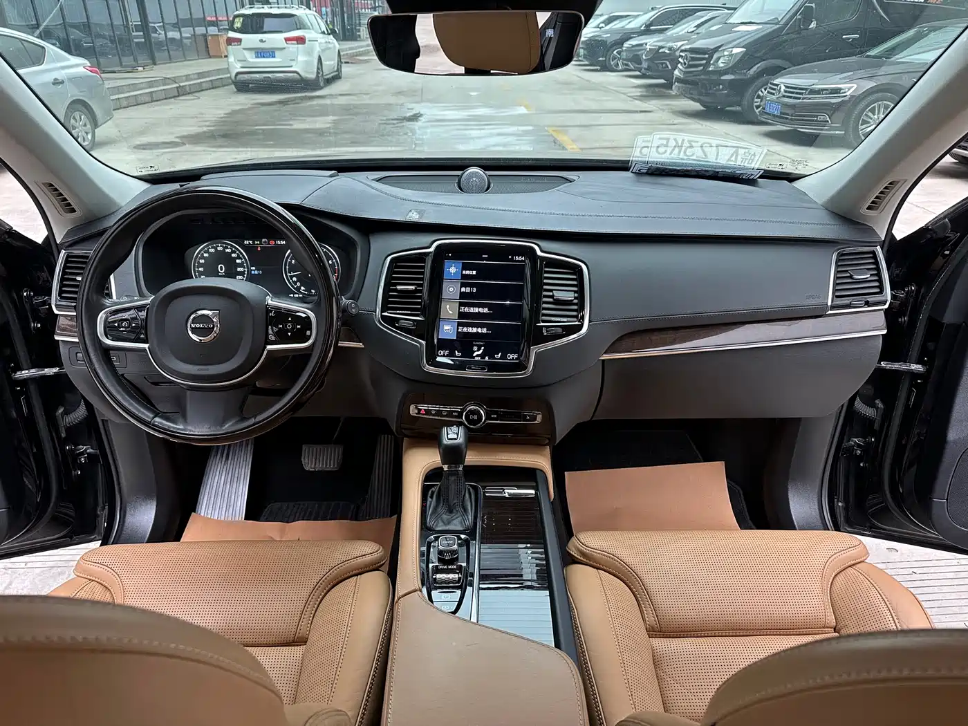 VOLVO XC90