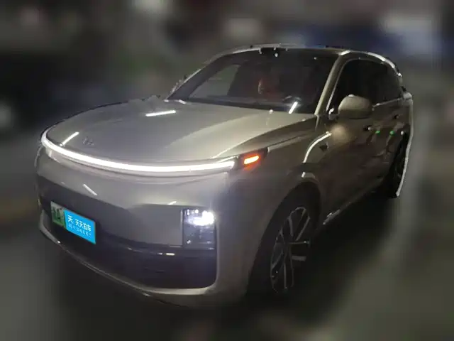 Li Auto Li Xiang L9 2022 Max — фото 1