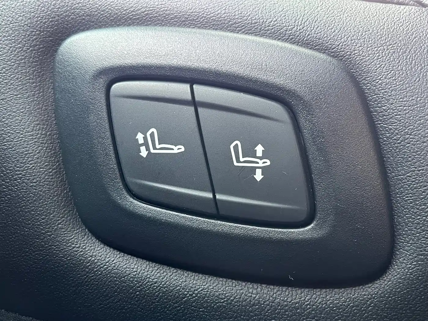 Toyota Avalon 2019 2.0L Luxury Edition (China VI) фото 22