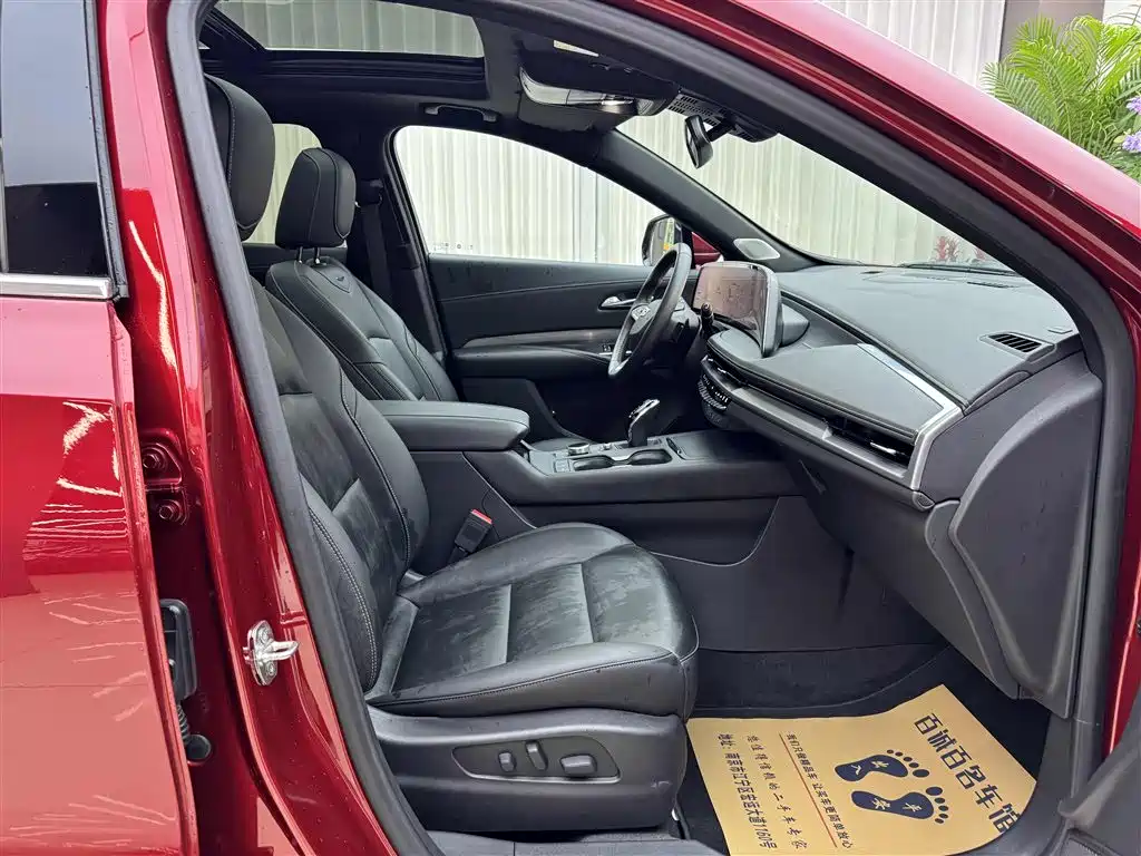 Cadillac XT4 2024 28T 2WD Luxury фото 13