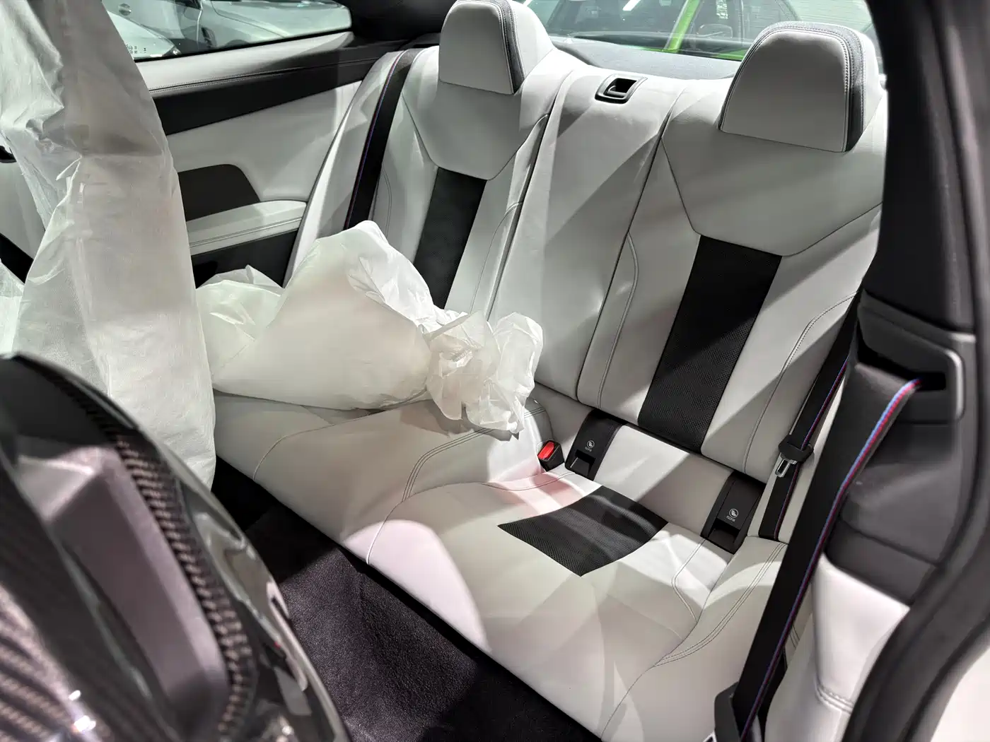 BMW M4 2024 BMW M4 Coupe M xDrive Competition фото 9