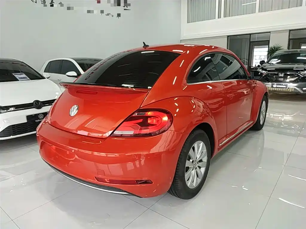 Volkswagen Beetle 2017 180TSI Enjoy фото 7