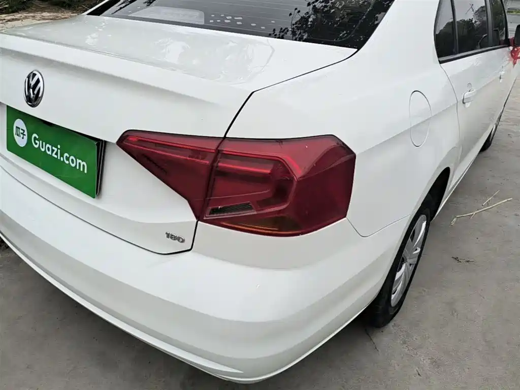 Volkswagen Jetta 2017 1.5L Manual Fashion фото 8
