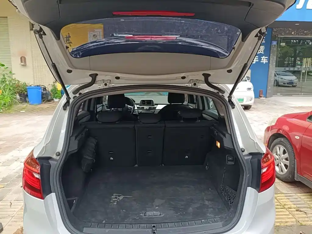 BMW 2 Series Touring 2016 2016 218i Fashion Model