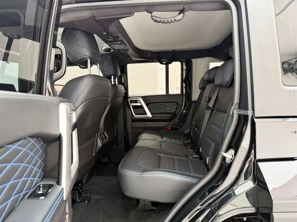 BAIC ORV Beijing Offroad BJ40 2024 2.0T Urban Hunter Glory Edition фото 17