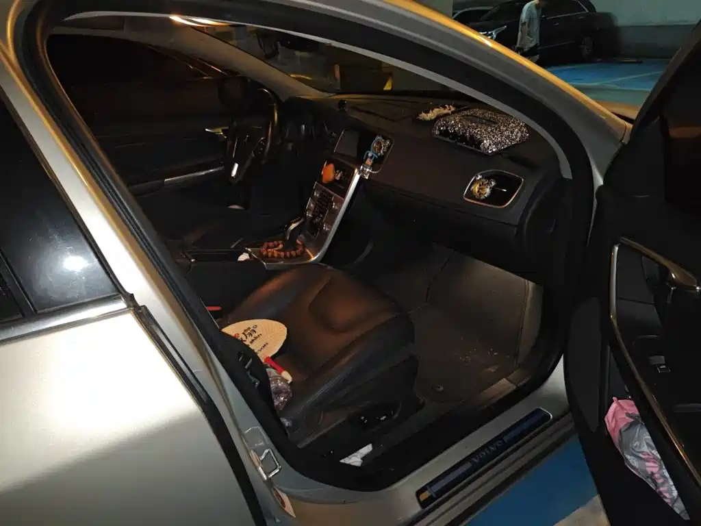 Фото 22 - Volvo S60