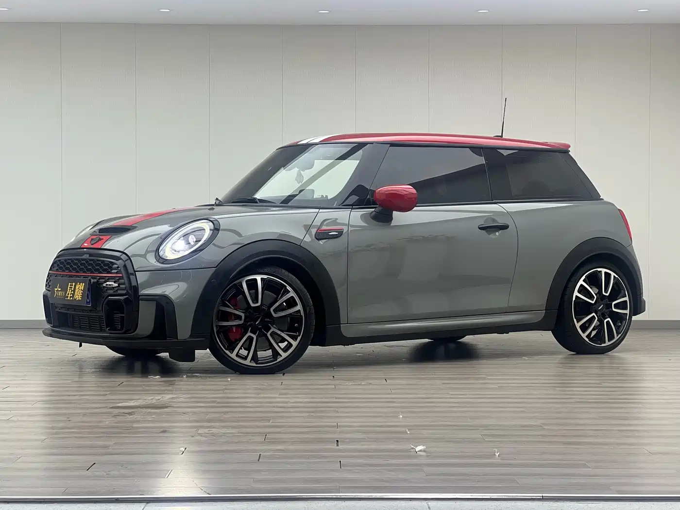 MINI JCW