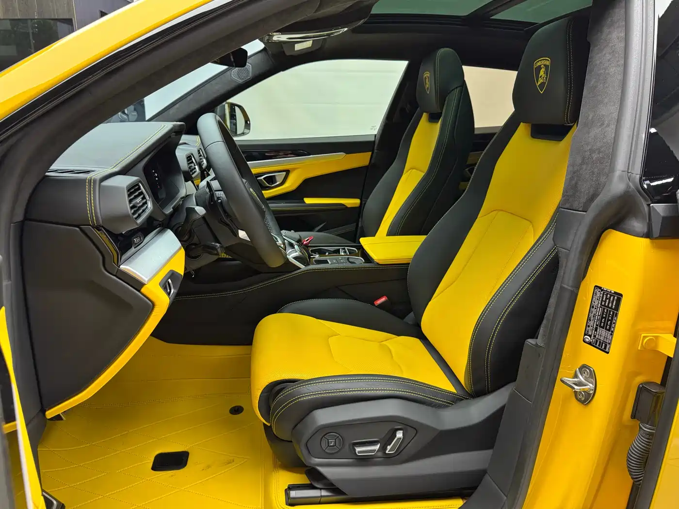 Lamborghini Urus 2021 4.0T V8 фото 9
