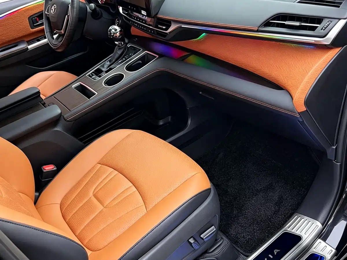 Toyota Granvia 2026 Model 2.5L Hybrid Luxury Edition фото 7