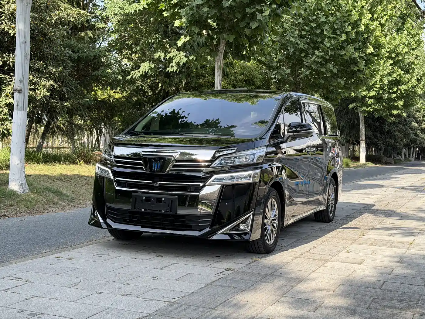 Toyota Vellfire 2021 Crown Hybrid 2.5L HV Premium Edition