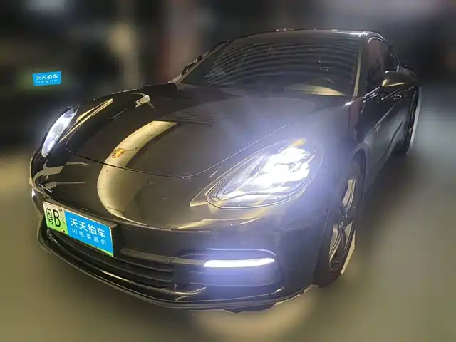 Porsche Panamera New Energy 2018 Panamera 4 E-Hybrid 2.9T — фото 1