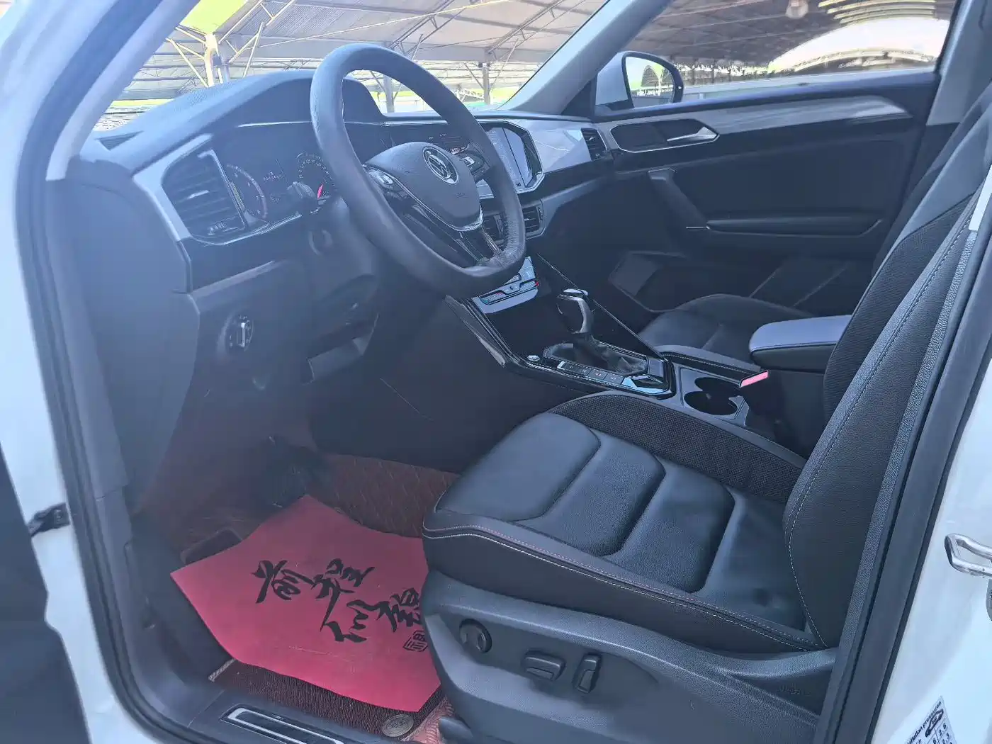 Volkswagen Tayron 2021 330TSI 2WD Luxury Smart Connect Edition фото 7