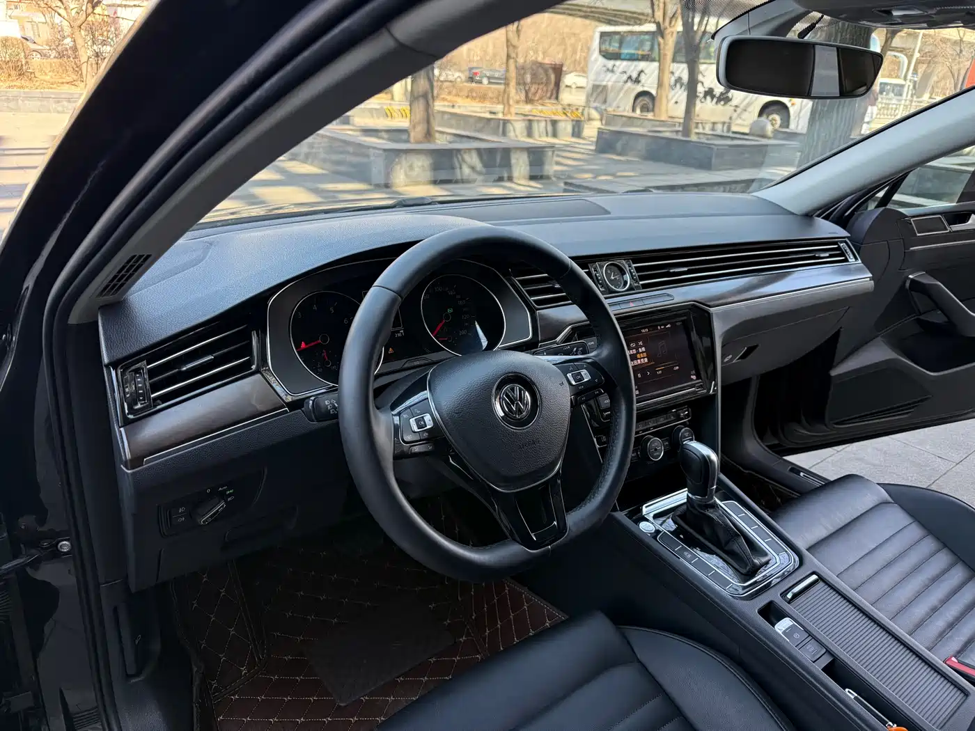 Volkswagen Magotan 2019 330TSI DSG Luxury China V фото 11