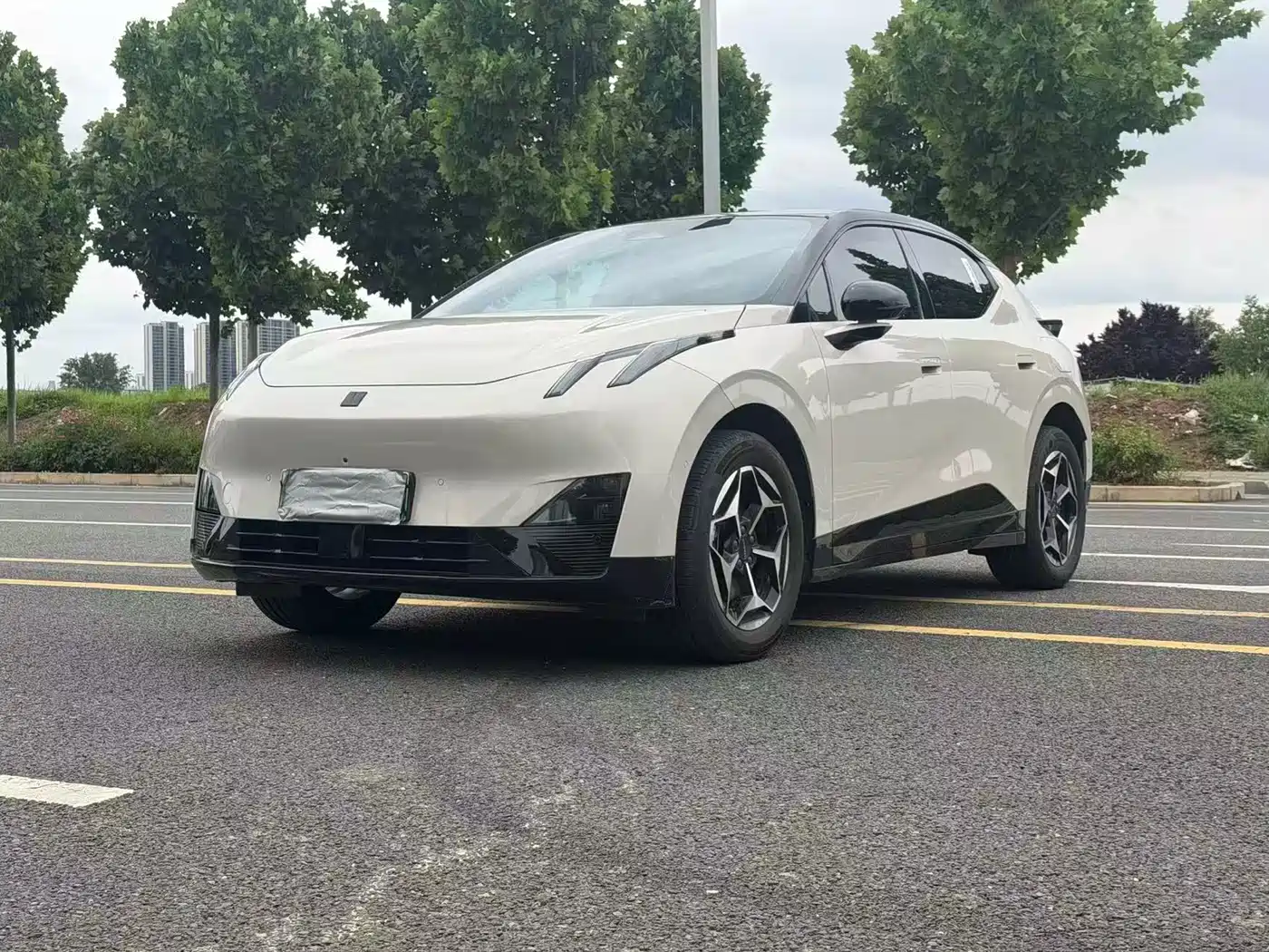 Lynk & Co Z20 2025 175kW