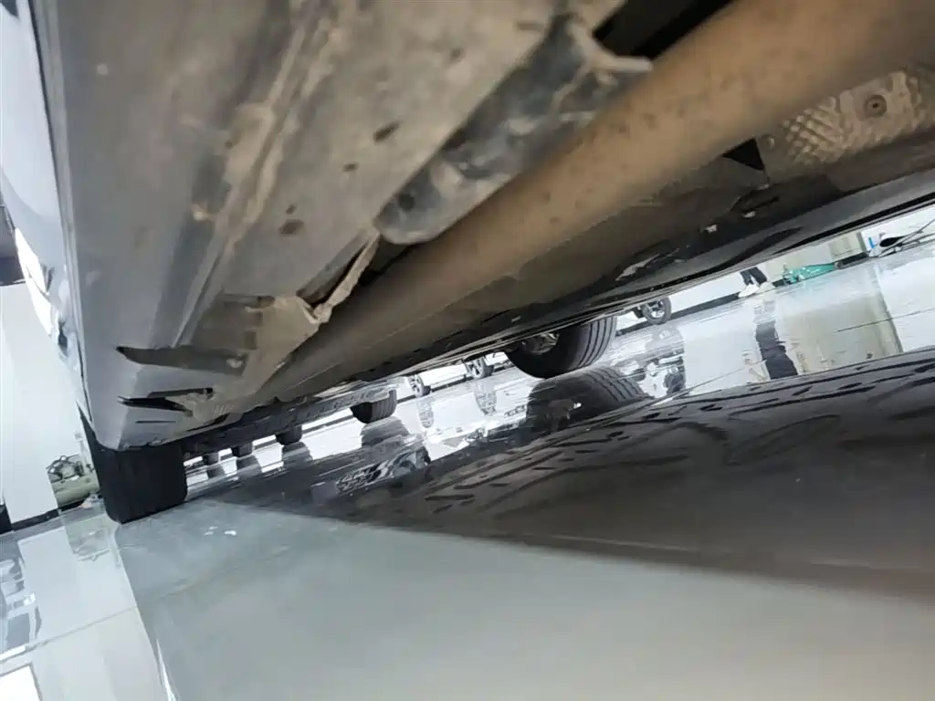 BYD Seal 2023 DM-i 1.5T 121km Flagship фото 21