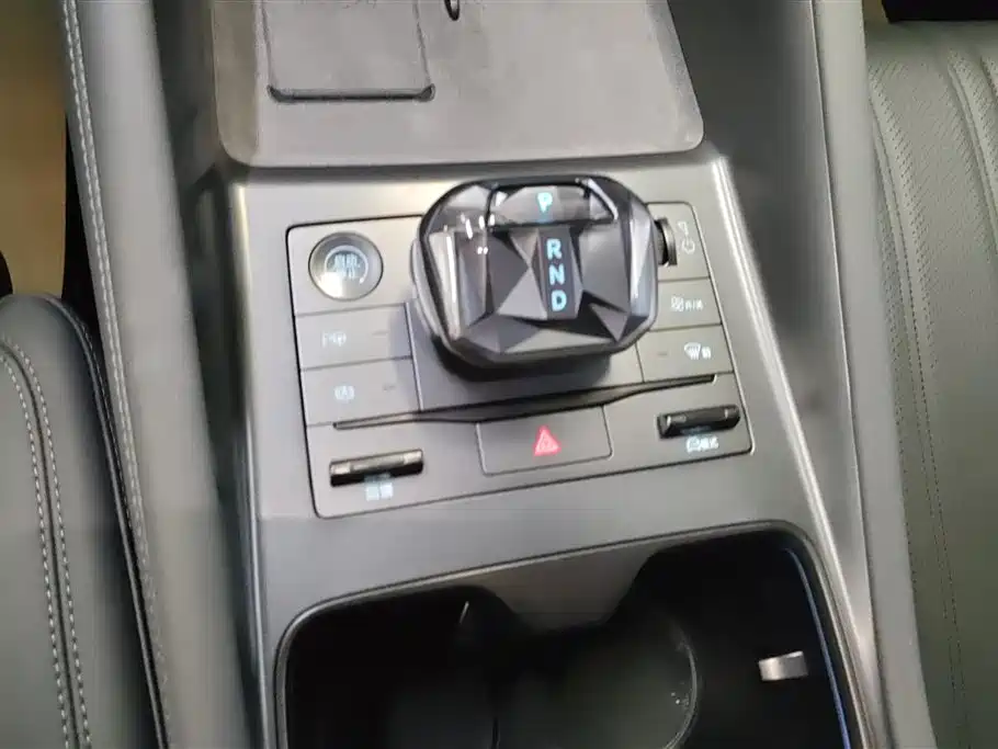BYD Song L EV 2025 Smart Driving Edition 662km Lidar Excellence фото 16