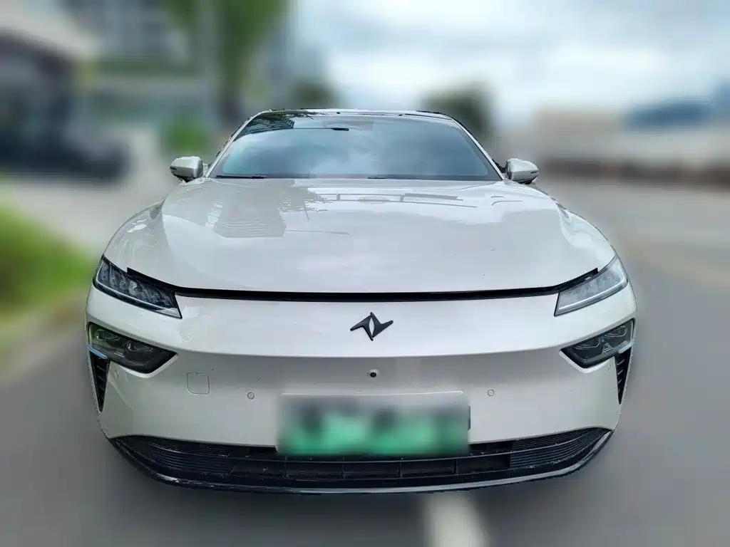 2025 Dongfeng Yipai eπ007