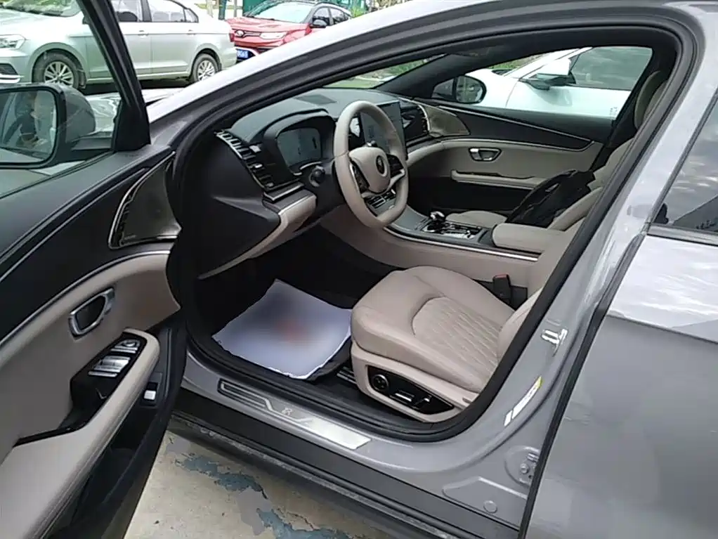 BYD Han 2025 DM-i Smart Driving Edition 125KM LiDAR Flagship фото 15