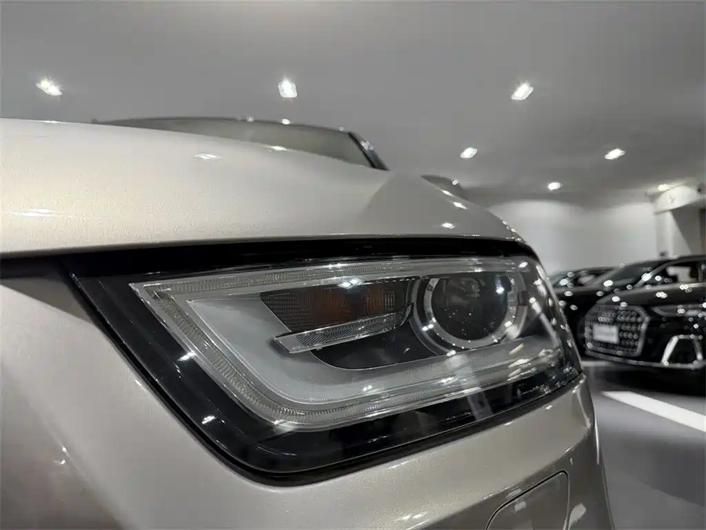 Audi Q3 2013 35 TFSI quattro Technology фото 11