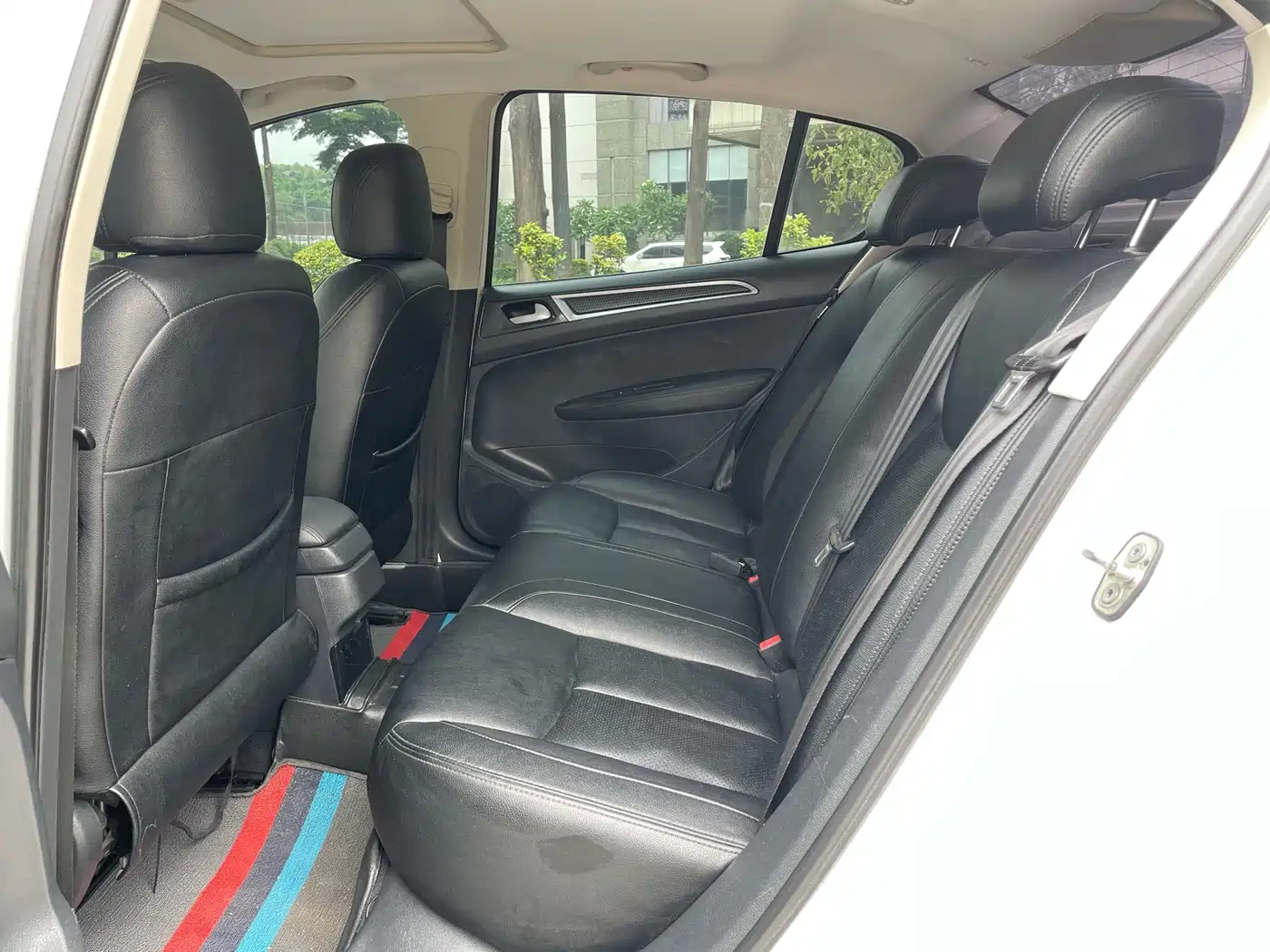 Peugeot 308 2013 Model 1.6L Automatic Trend Style фото 7