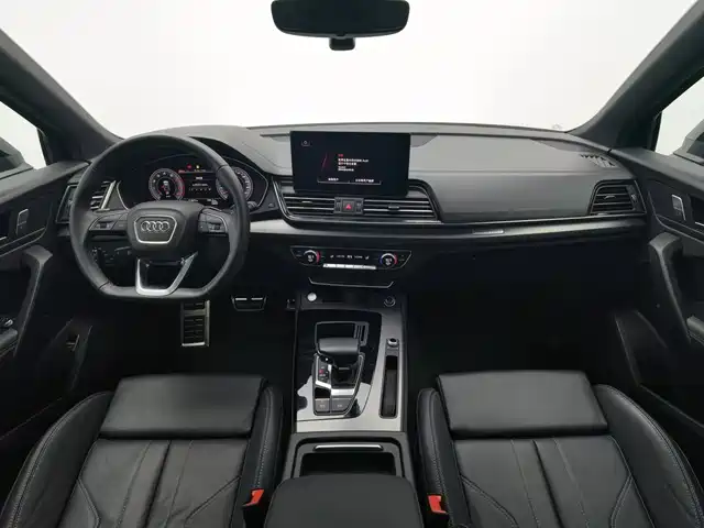 Audi Q5L 2023 40T Luxury Dynamic — фото 5