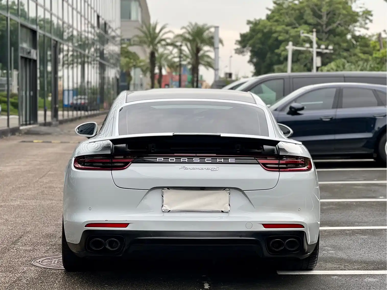 Фото 16 - Porsche Panamera