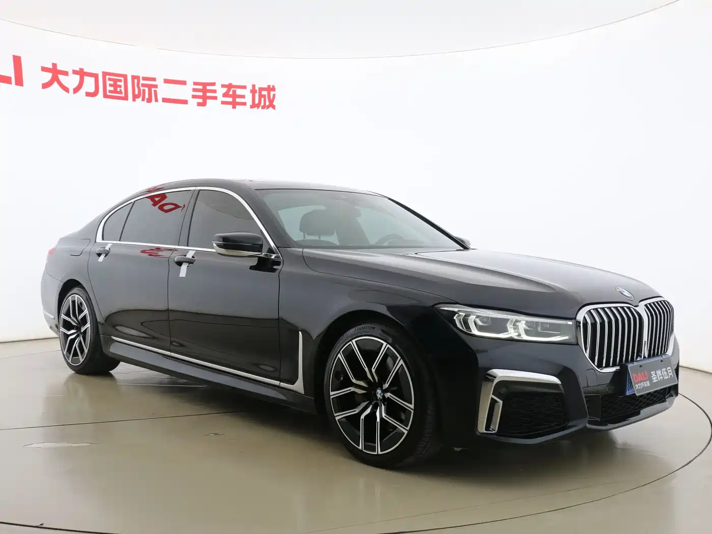 BMW 7 Series 2019 740Li Leading M Sport Package фото 3