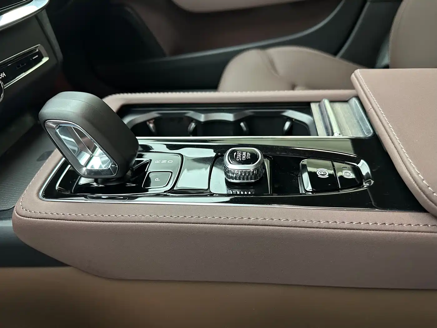 Volvo S90 2026 2026 B5 Zhiyi Luxury Edition