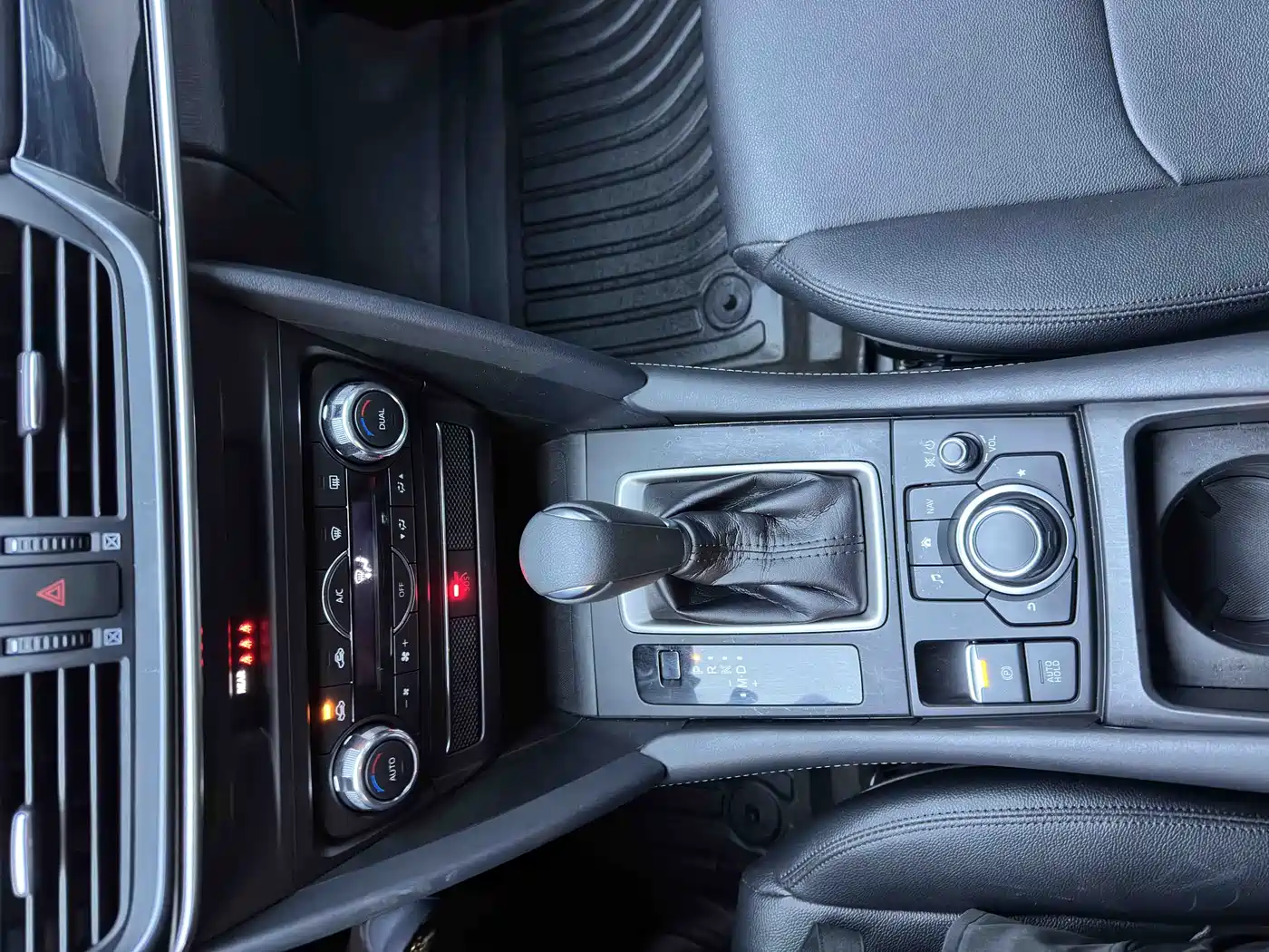 MAZDA CX-4