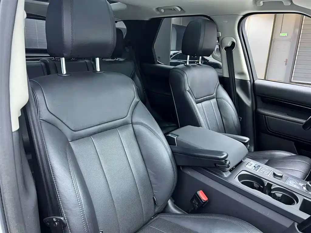 Land Rover Discovery 2017 3.0 SC V6 SE фото 21