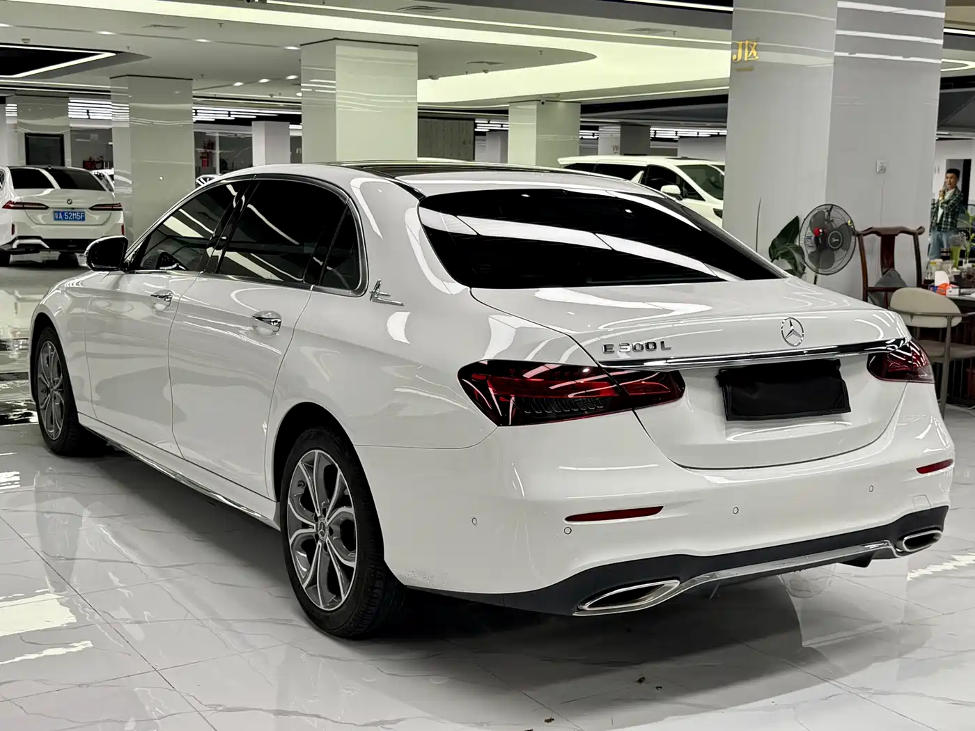 MERCEDES-BENZ E CLASS