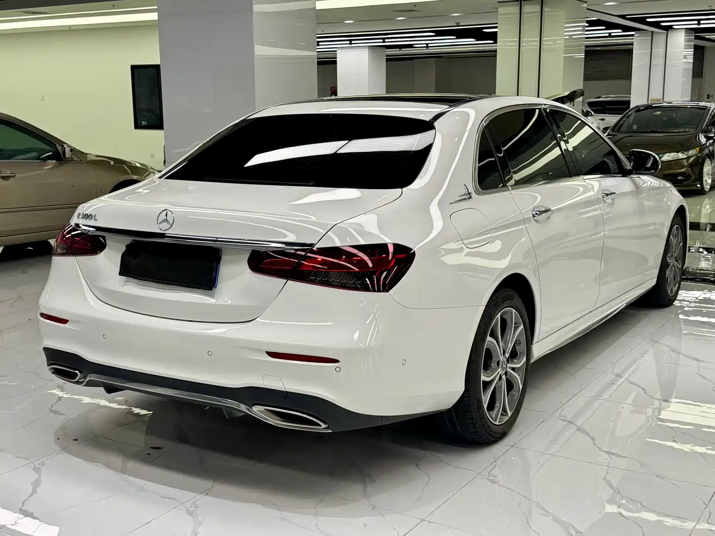 MERCEDES-BENZ E CLASS