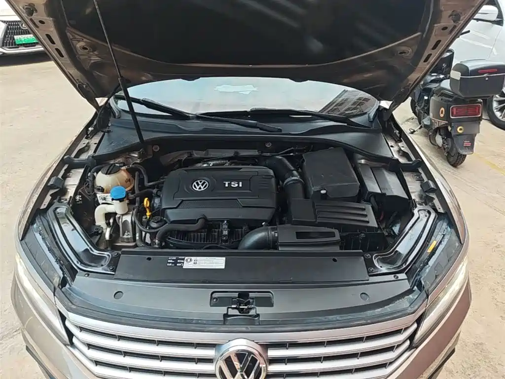 Volkswagen Passat 2017 330TSI DSG Prestige фото 20
