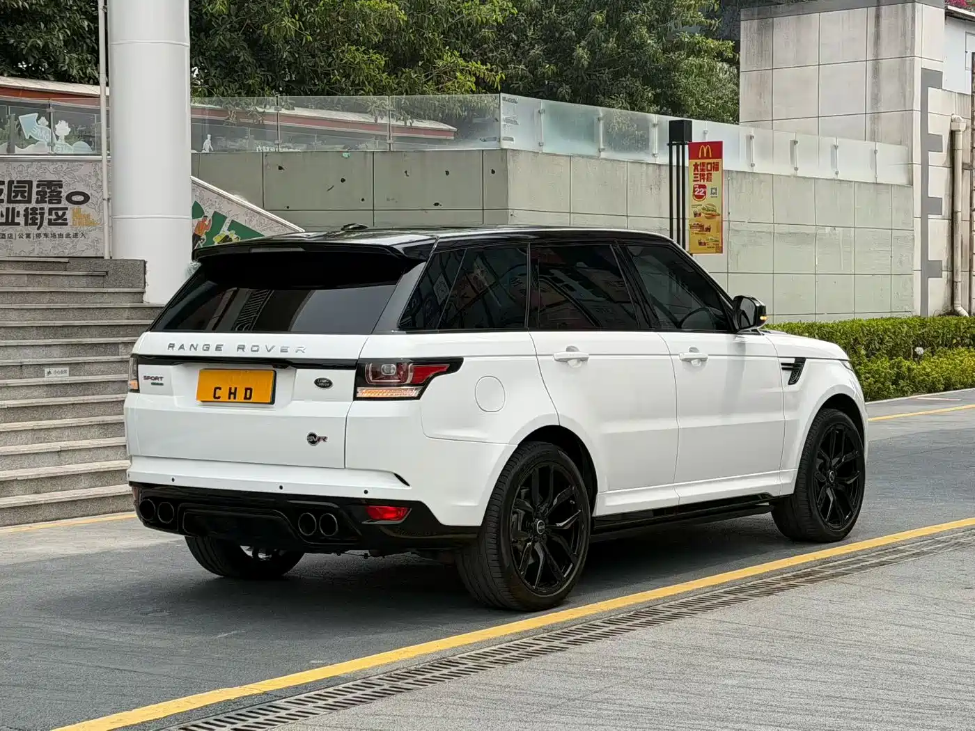 Land Rover Range Rover Sport 2016 Model 3.0 SC V6 HSE DYNAMIC фото 9