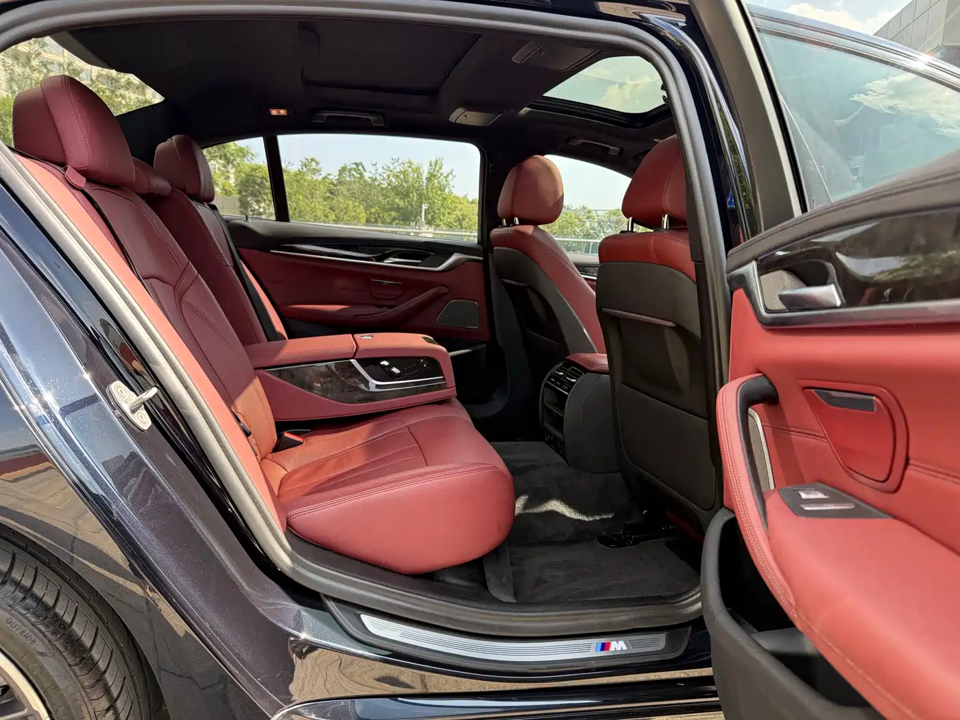 BMW 5 Series 2019 Facelift 530Li Leading M Sport Package фото 23