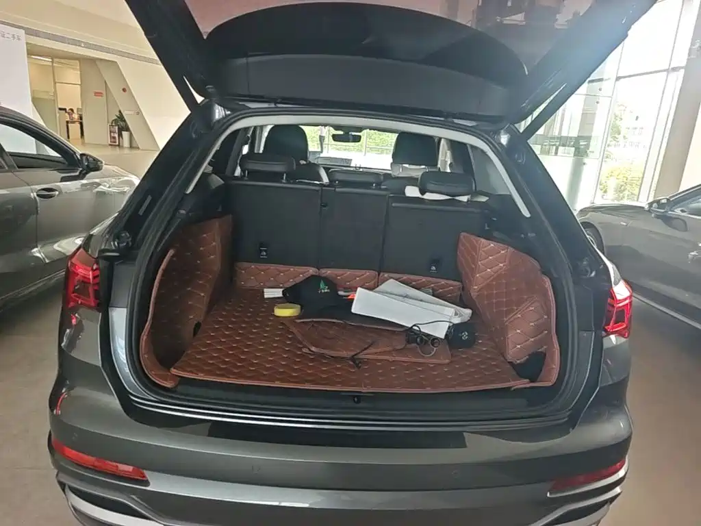 Фото 24 - Audi Q3