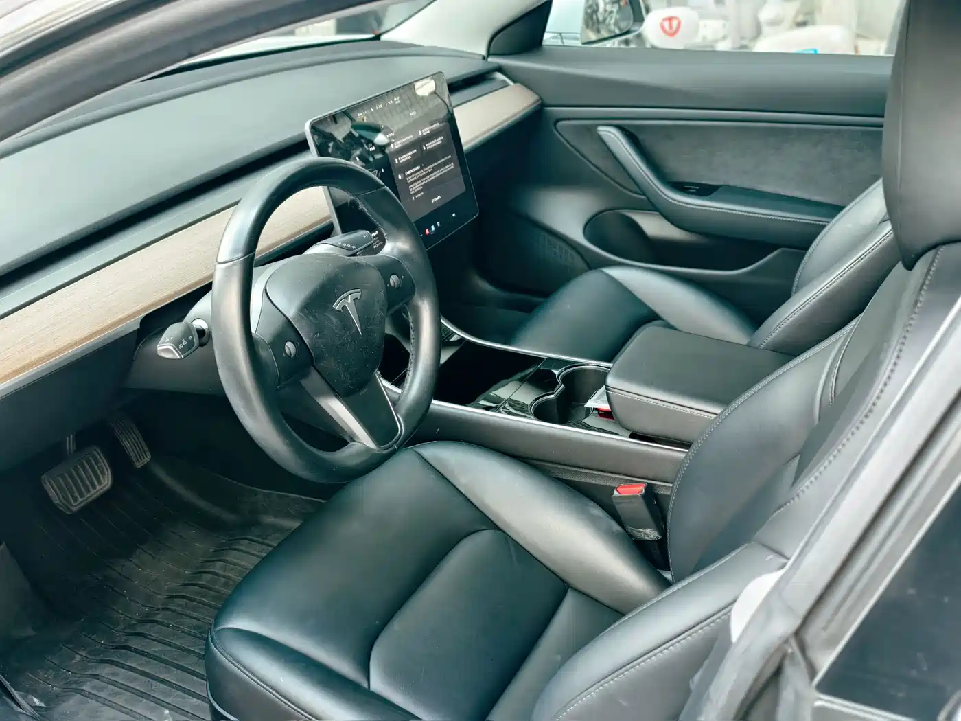 Tesla Model 3 (Import) 2019 2019 Long Range All-Wheel Drive Edition