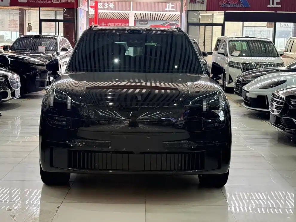 Lynk & Co 900 2025 2.0T Ultra фото 2