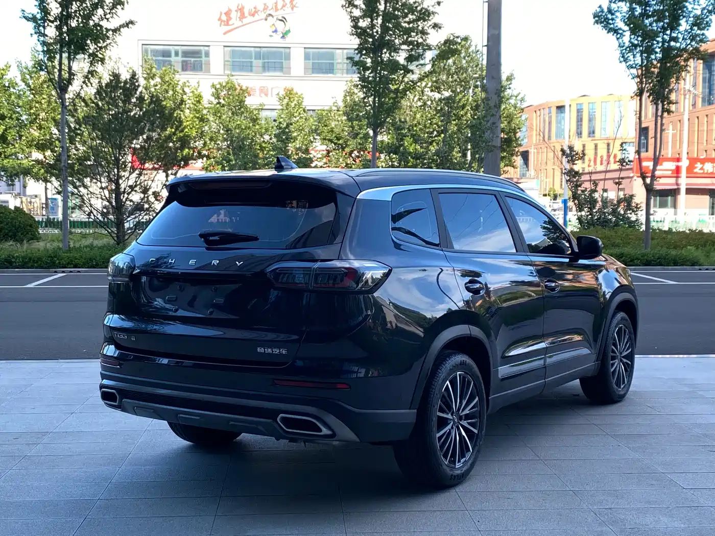 CHERY TIGGO 8