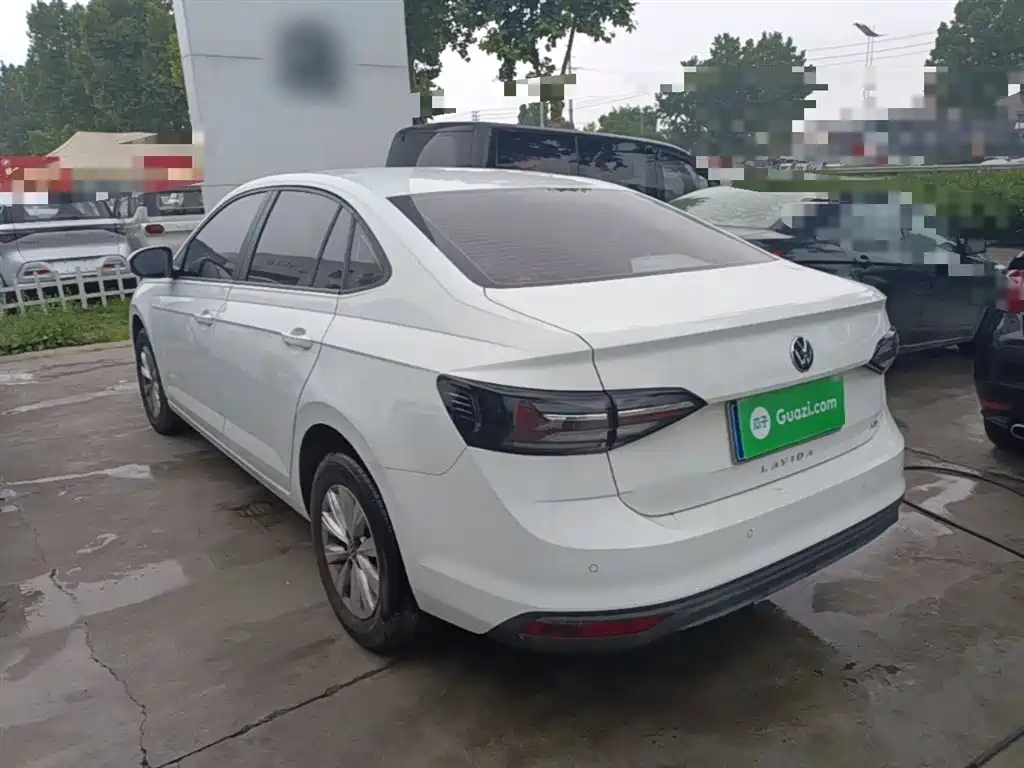 Volkswagen Lavida 2023 New Sharp 1.5L Auto Premium Edition фото 5