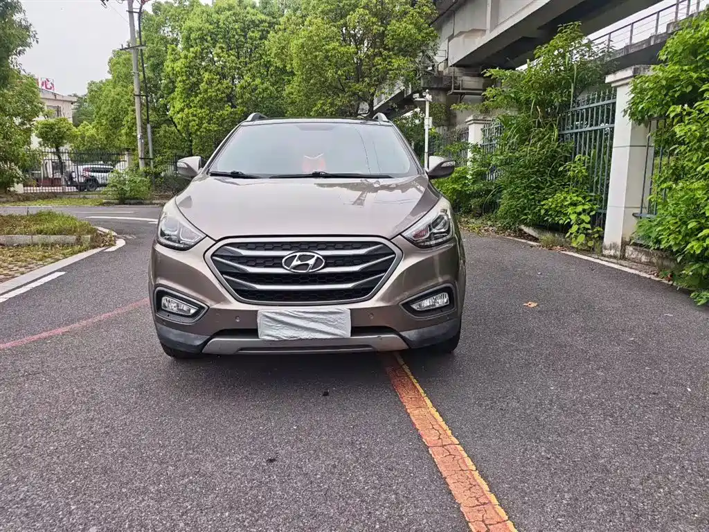Hyundai Beijing Hyundai ix35 2013 2.0L Automatic 2WD Leading GLX China V фото 3