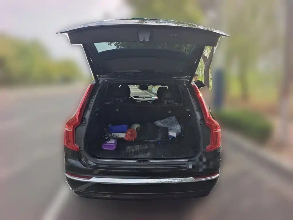 Photo 15 - Volvo XC90