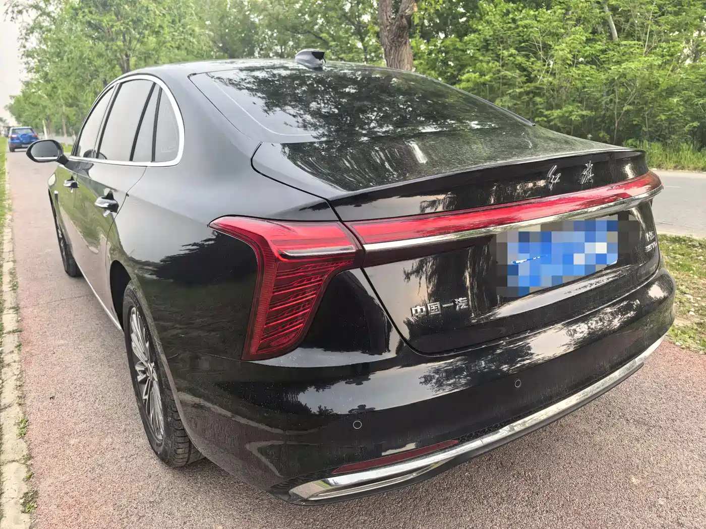Hongqi H5 2025 1.5T DCT Flag Rhythm 500,000 Units Memorial Edition фото 8