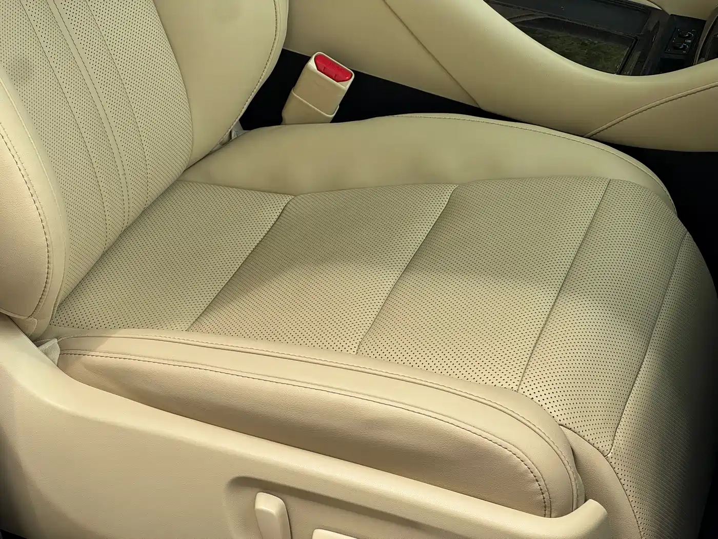 Toyota Vellfire 2020 Twin Engine 2.5L HV Premium Edition фото 20