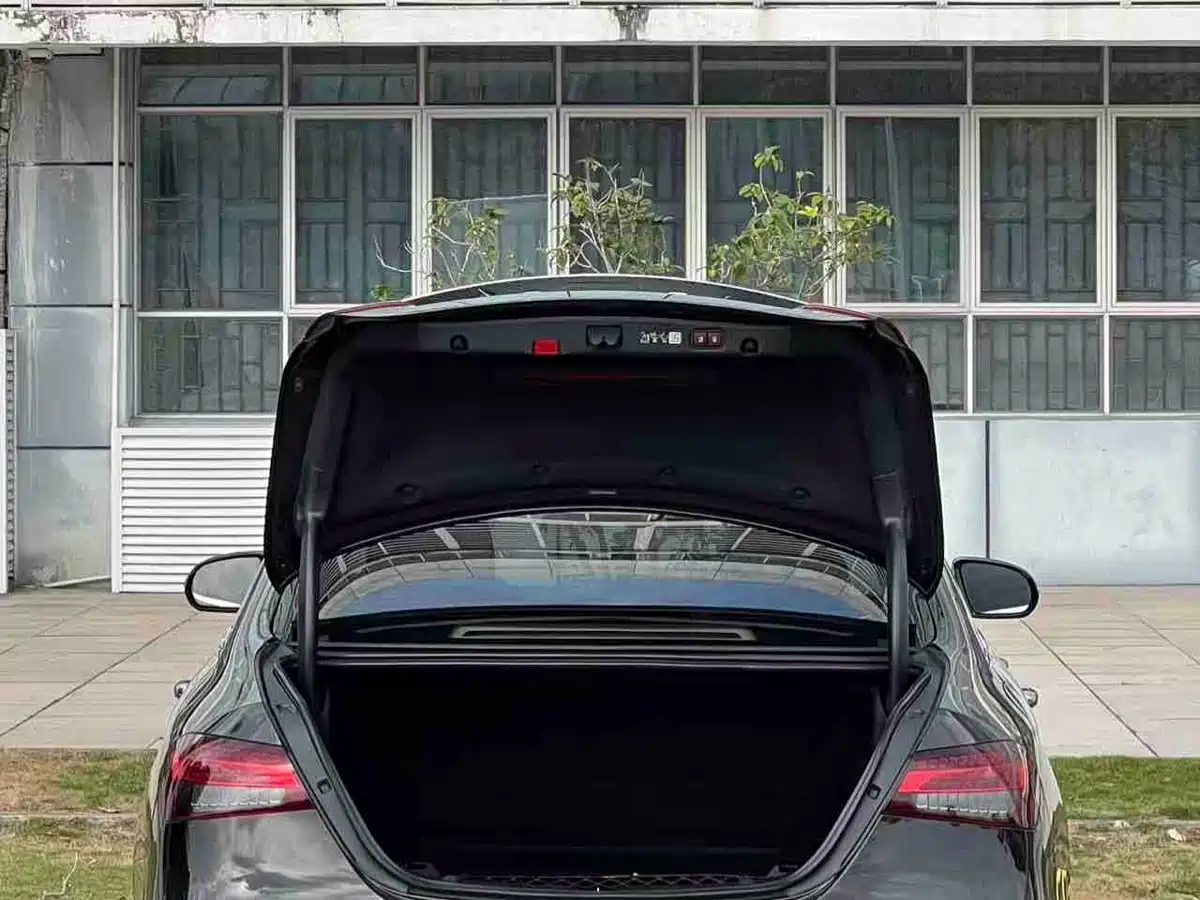 Mercedes-Benz E-Class 2023 Facelift E 300 L Fashion фото 9