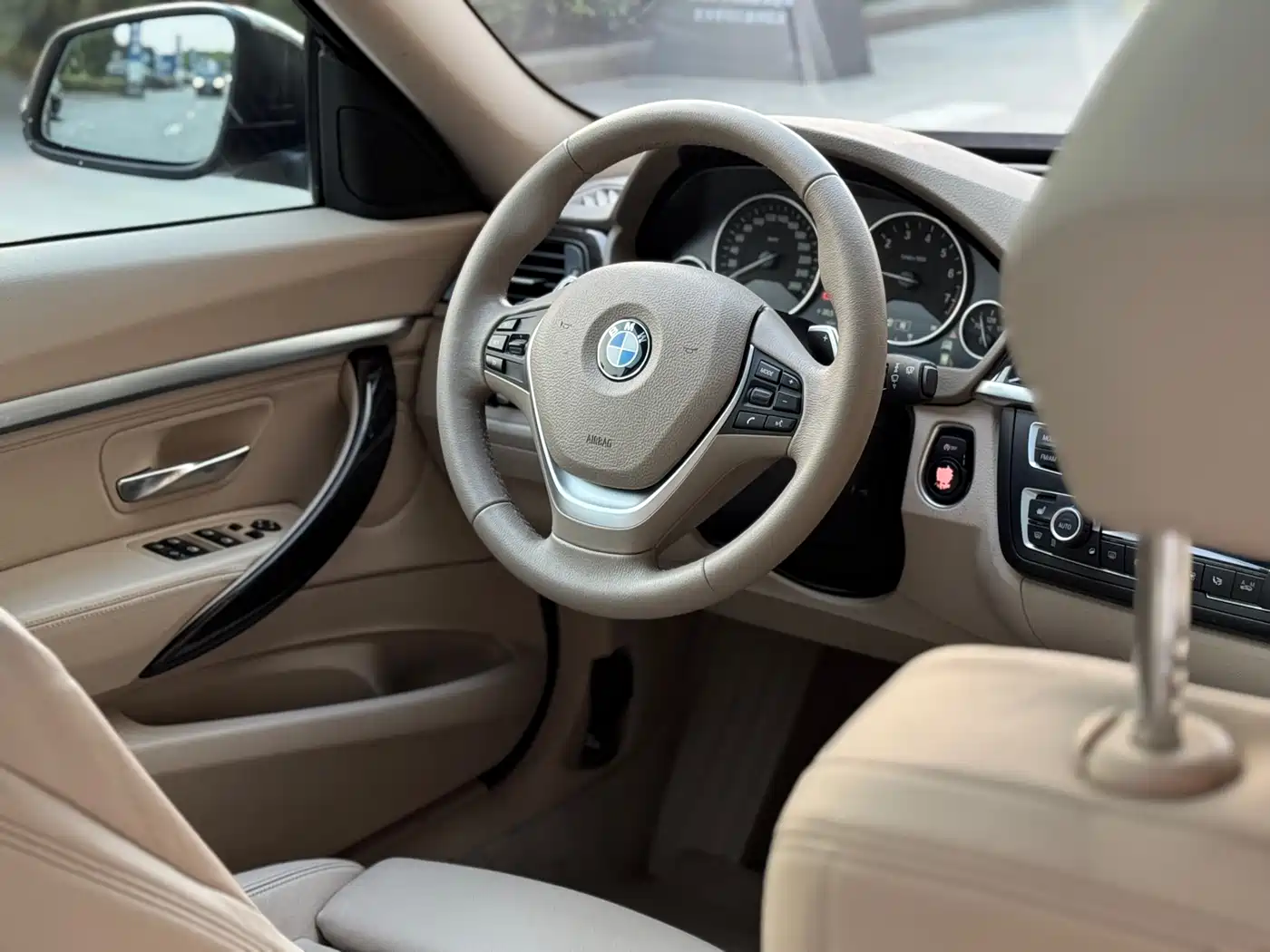 BMW 3 Series GT 2013 335i Trend Design Package фото 9